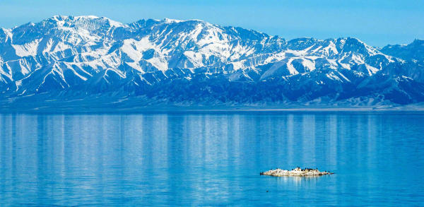 Hồ Bosten ở Tân Cương, Trung Quốc