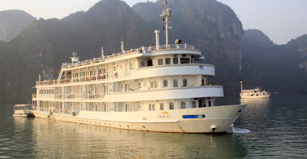 du thuyền 5 sao vịnh Lan Hạ