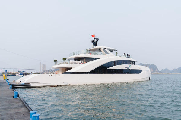 Du thuyền Hạ Long 1 ngày