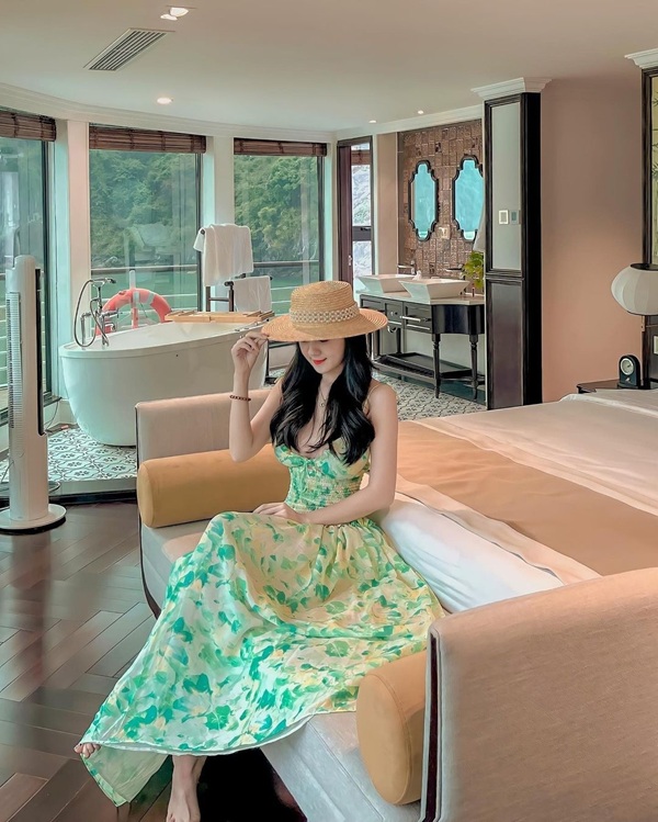 Đặt du thuyền 2 ngày 1 đêm