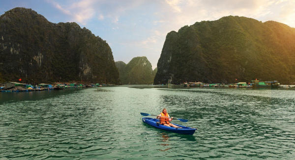 Lịch trình du thuyền Luna Halong 2 ngày 1 đêm