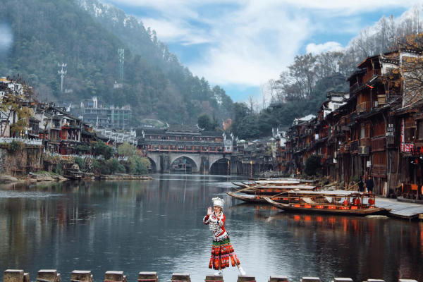 Du lịch Trương Gia Giới - Phượng Hoàng Cổ Trấn Du lịch Trương Gia Giới - Phượng Hoàng Cổ Trấn
