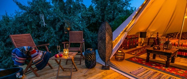 Xu hướng du lịch mới của giới trẻ - Glamping 7