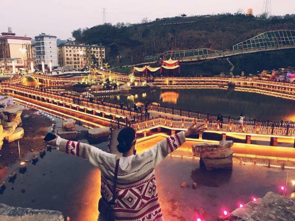 Công viên ánh sáng Hà Khẩu