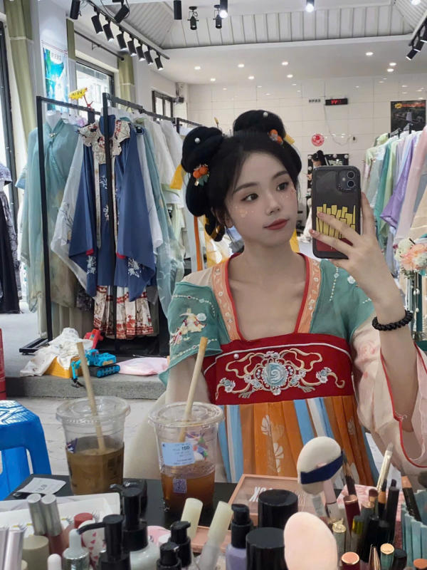 Kinh nghiệm thuê đồ chụp hình ở Ô Trấn Kinh nghiệm thuê đồ chụp hình ở Ô Trấn