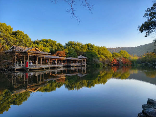 Hoa Cảng Quan Ngư