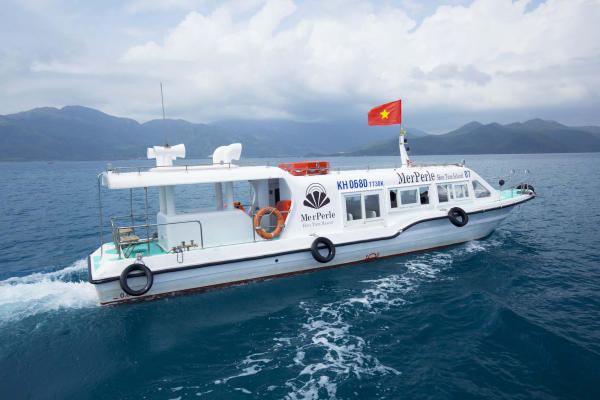 Tàu cao tốc đi Hòn Tằm