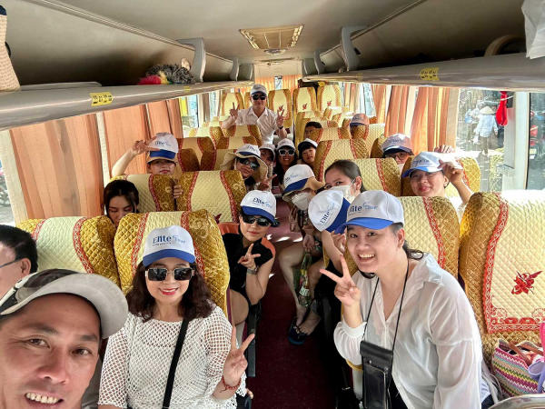 Khách tour đoàn Nha Trang Khách tour đoàn Nha Trang