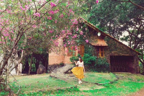 Xu hướng du lịch mới của giới trẻ - Glamping 16