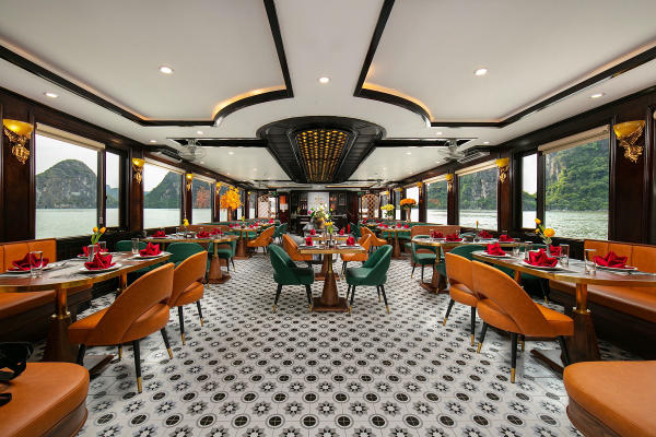 Du thuyền Hạ Long 1 ngày La Regina Day Cruise 02 Du thuyền Hạ Long 1 ngày La Regina Day Cruise 02