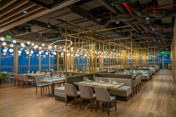 Nhà hàng trong Flamingo Cát Bà 02 Nhà hàng trong Flamingo Cát Bà 02