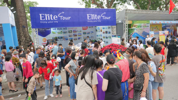 Công ty du lịch Elite Tour tại Lễ hội du lịch Hà Nội 2022 Công ty du lịch Elite Tour tại Lễ hội du lịch Hà Nội 2022