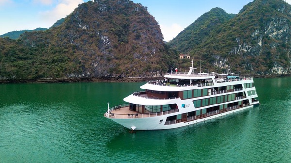 Le Theatre Cruise