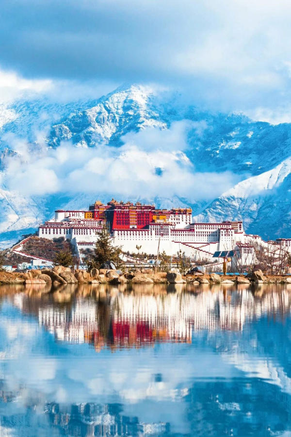 Cung điện Potala, Lhasa, Tây Tạng, Trung Quốc Cung điện Potala, Lhasa, Tây Tạng, Trung Quốc