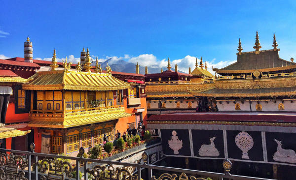 Đền Jokhang, Lhasa, Tây Tạng, Trung Quốc Đền Jokhang, Lhasa, Tây Tạng, Trung Quốc