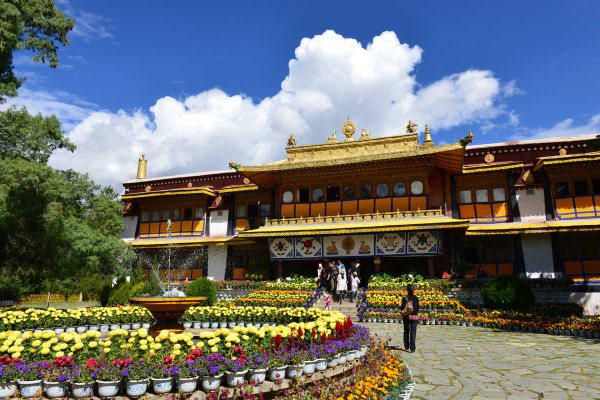 Norbulingka, Lhasa, Tây Tạng, Trung Quốc Norbulingka, Lhasa, Tây Tạng, Trung Quốc