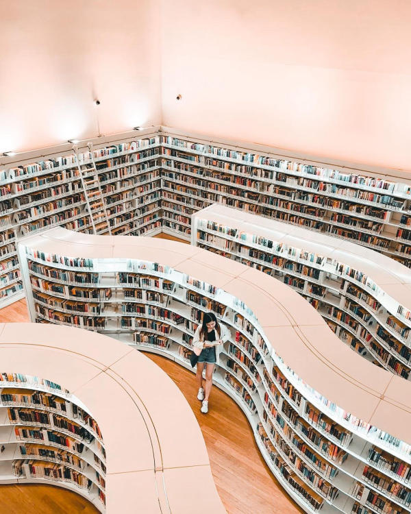 Thư viện Library@Orchard - Du lịch Singapore