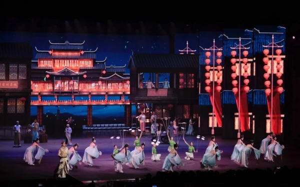 Show thực cảnh Tuý Mỹ Thái Hồ