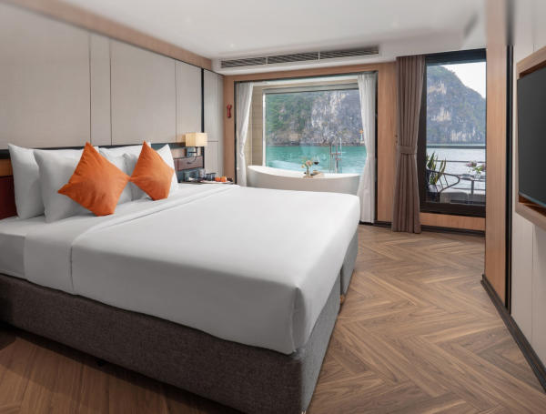 Du thuyền Luna Halong Cruise