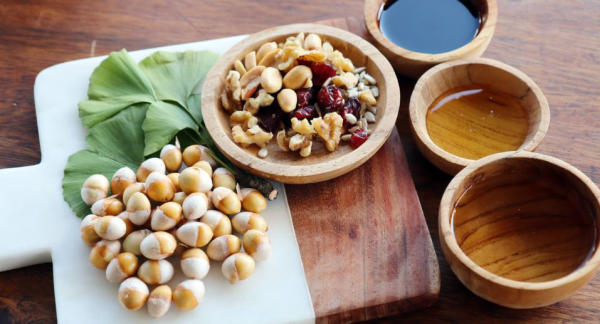 Ngân Hạnh - Đặc sản mùa thu Hàn Quốc Ngân Hạnh - Đặc sản mùa thu Hàn Quốc
