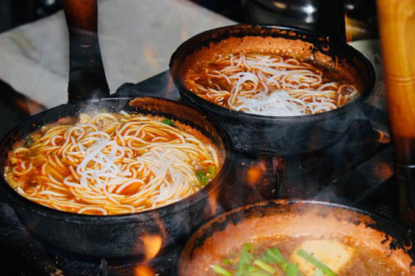 Món ngon Côn Minh, bún niêu Món ngon Côn Minh, bún niêu