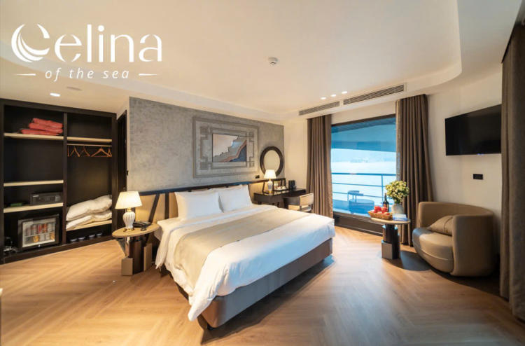 Celina Of The Sea halong bay