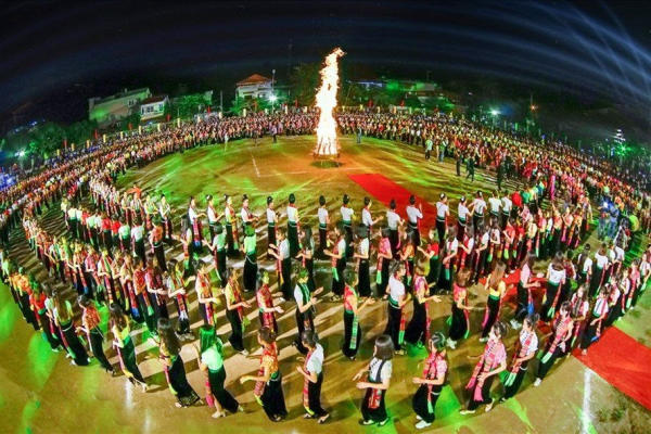Nghĩa Lộ - Địa điểm du lịch Yên Bái nổi tiếng 01 Nghĩa Lộ - Địa điểm du lịch Yên Bái nổi tiếng 01