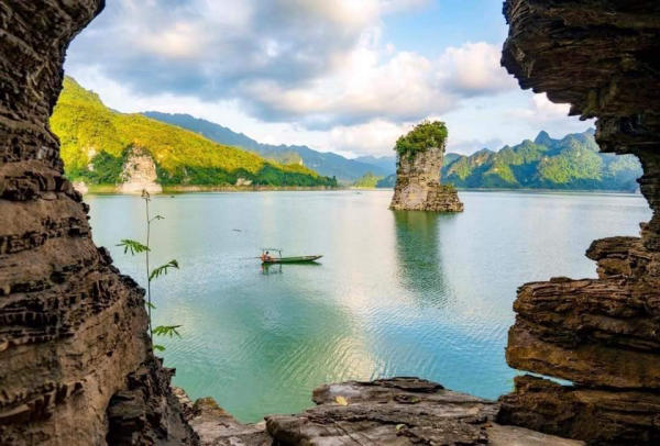 Hồ Na Hang, Tuyên Quang 01 Hồ Na Hang, Tuyên Quang 01