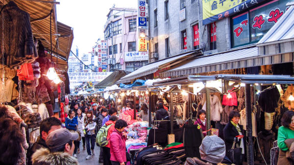 Phố mua sắm và ẩm thực Namdaemun, Seoul, Hàn Quốc Phố mua sắm và ẩm thực Namdaemun, Seoul, Hàn Quốc