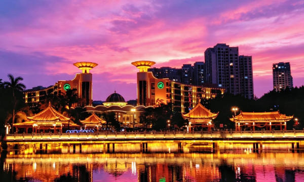 Công viên Nam Hồ về đêm