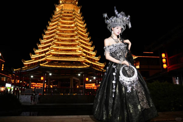 So sánh tour Nam Ninh đi cửa khẩu Hữu Nghị và Móng Cái 5