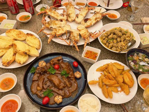 Nhà Hàng Hồng Hạnh 3 - nhà hàng hải sản ngon tại Hạ Long Nhà Hàng Hồng Hạnh 3 - nhà hàng hải sản ngon tại Hạ Long