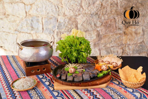 Nhà hàng Ô Quý Hồ Sapa 01 Nhà hàng Ô Quý Hồ Sapa 01