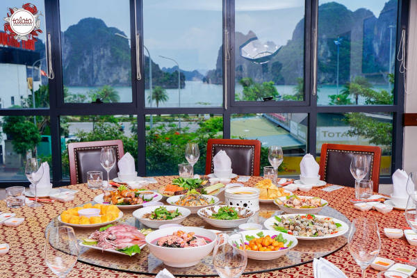 Nhà hàng Talata Hạ Long - Quán ăn ngon ở Bãi Cháy Nhà hàng Talata Hạ Long - Quán ăn ngon ở Bãi Cháy