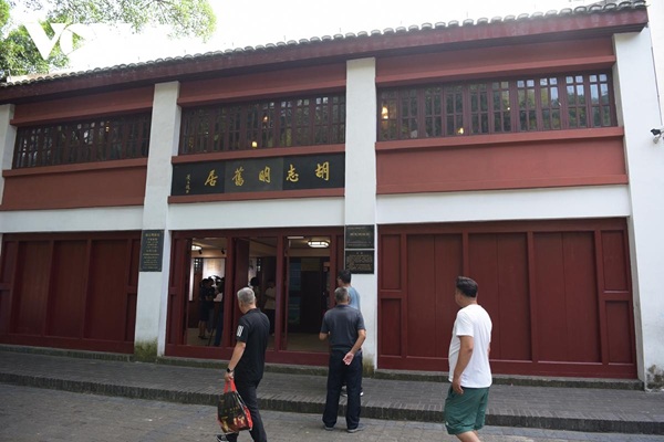 Kinh nghiệm tham quan Nhà tưởng niệm Hồ Chí Minh