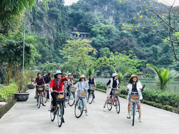 Tour du lịch Ninh Bình trong ngày, 2 ngày 1 đêm| Elite Tour 03 Tour du lịch Ninh Bình trong ngày, 2 ngày 1 đêm| Elite Tour 03