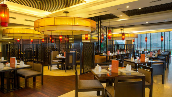 Khách sạn Novotel Hạ Long 02