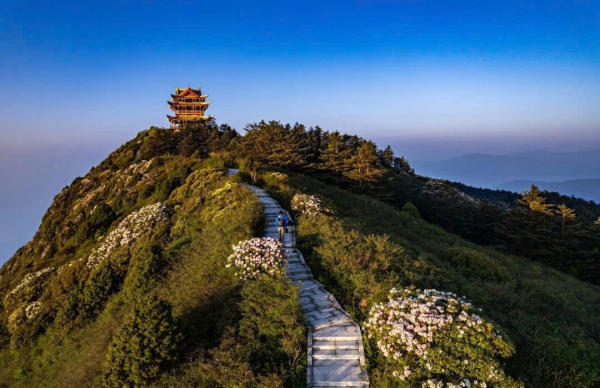 Cảnh quan thiên nhiên Nga Mi Sơn