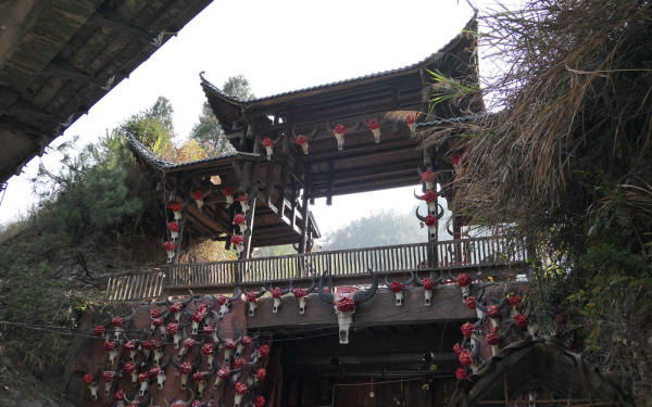 Cố Trấn Phượng Hoàng 