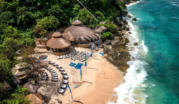 Karma Bali Beach Cub - Quán bar bãi biển đẹp ở Bali Karma Bali Beach Cub - Quán bar bãi biển đẹp ở Bali