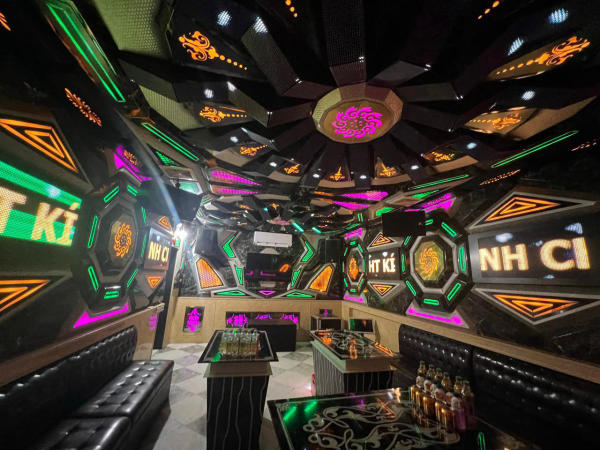 Karaoke Hải Tiến by Night Karaoke Hải Tiến by Night