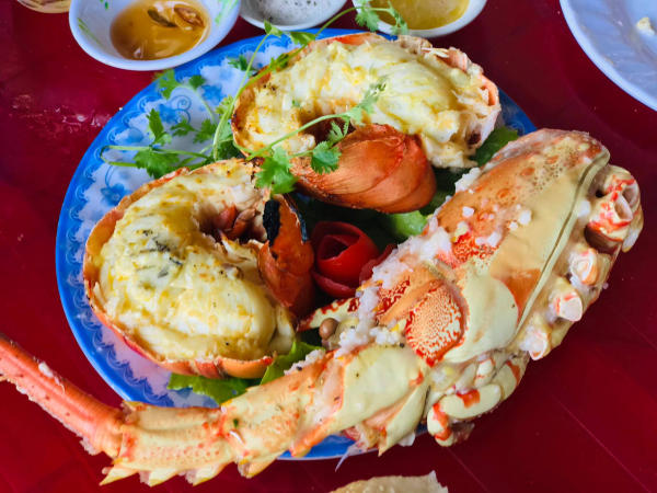 Nhà hàng hải sản nổi tiếng Quy Nhơn Nhà hàng hải sản nổi tiếng Quy Nhơn