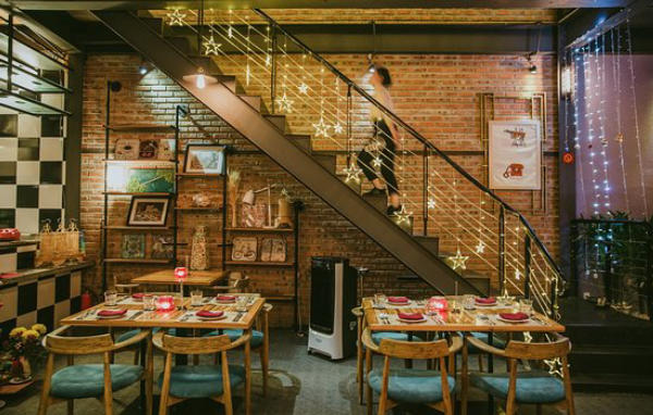 Quán Cafe Retro Kitchen & Bar Đà Nẵng 01