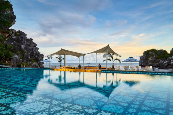 Café & Bar tại Cát Bà có view đẹp nhất 04
