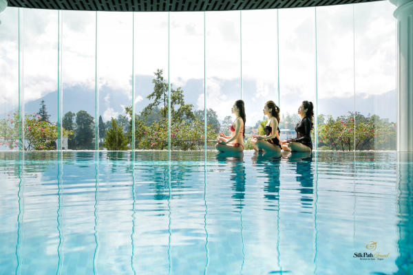 Hồ bơi Silk Path Grand Sapa Resort & Spa Hồ bơi Silk Path Grand Sapa Resort & Spa