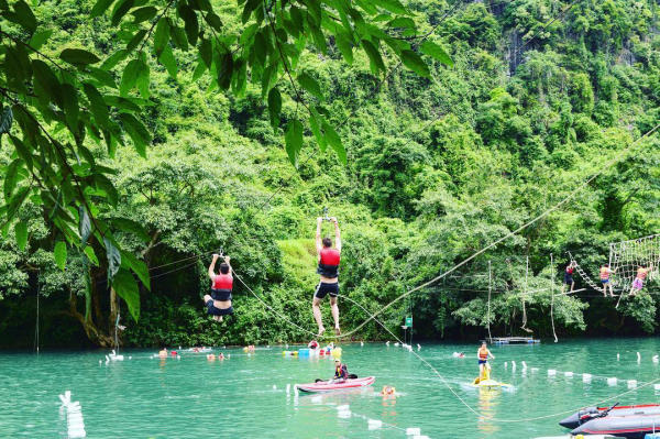Sông Chày - Hang Tối, Quảng Bình 01 Sông Chày - Hang Tối, Quảng Bình 01