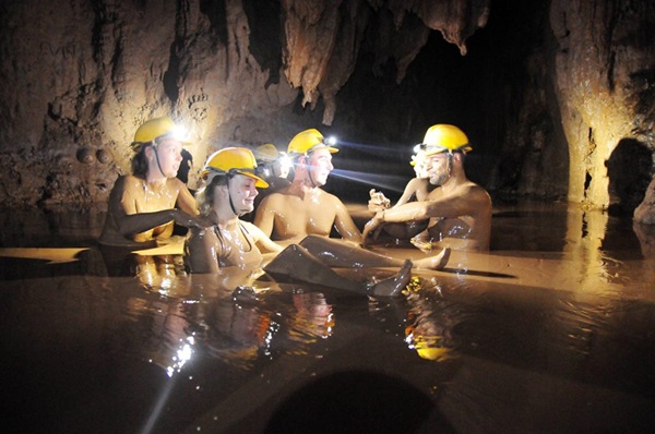Sông Chày - Hang Tối, Quảng Bình 02 Sông Chày - Hang Tối, Quảng Bình 02