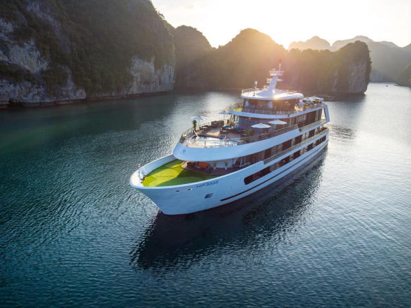 Du thuyền Stellar of the Seas 5 sao Du thuyền Stellar of the Seas 5 sao