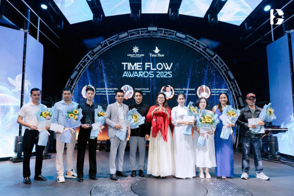 Tổ chức gala dinner trên du thuyền Dolphin Cruise