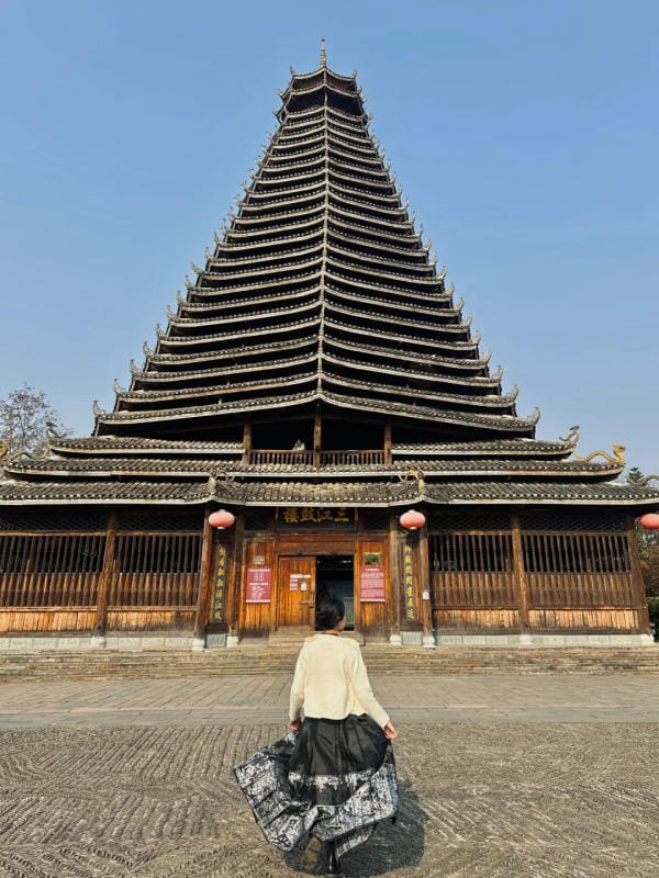 tháp trống Tam Giang Liễu Châu